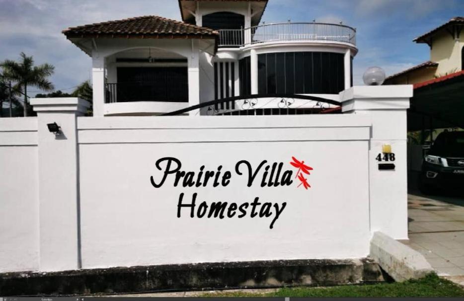 Prairie Villa Homestay Lumut Exterior foto